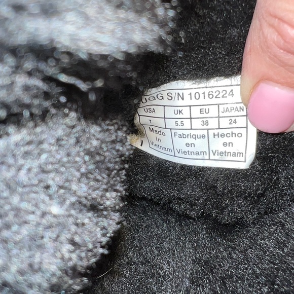 UGG Classic Tall II Boots Black Authentic Shearling Sheepskin Womens Size 7 - Picture 7 of 9